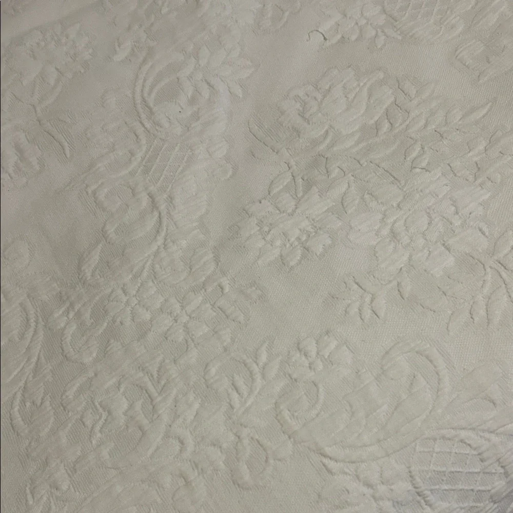 Luxurious White Cream Embroidered Quilt